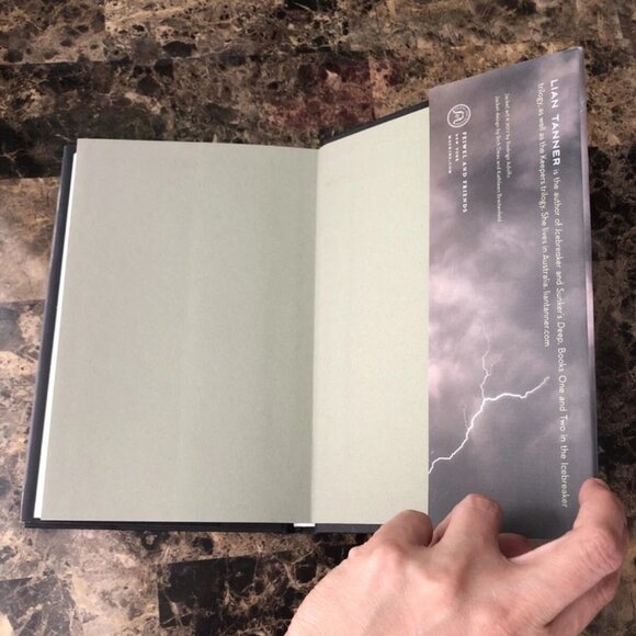 Battlesong: Book Three in the Icebreaker Trilogy Liam Tanner 1st US Edition 2017 - Picture 9 of 11